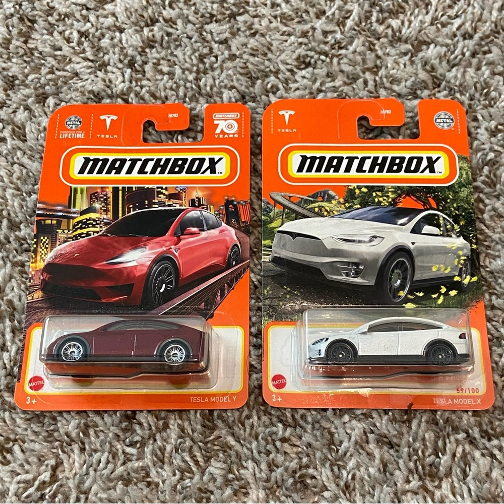 MATCHBOX Tesla Model Y Red & Model X White Diecast EV Cars Lot Of 2ea